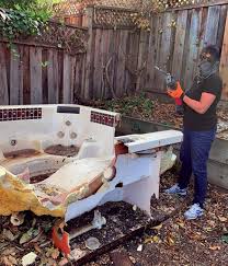 Best Retail Junk Removal  in Berne, IN